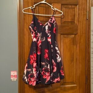 Women’s black spaghetti strap floral formal dress